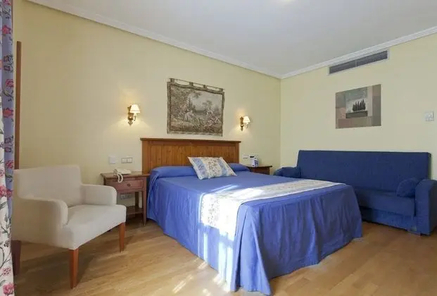 Comfort Tek Büyük veya İki Ayrı Yataklı Oda
