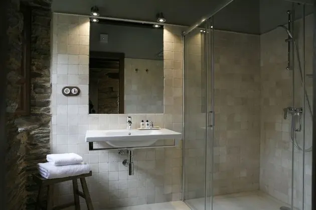 Tek Büyük Yataklı Oda, Dağ Yamacı