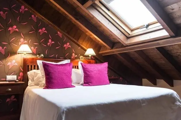 Junior Süit, Sıcak Su Havuzu