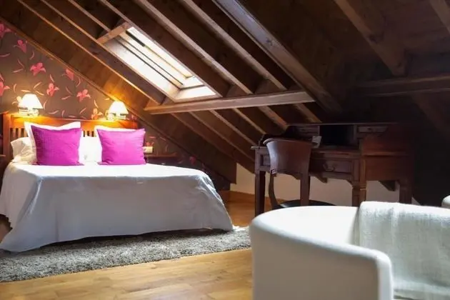 Junior Süit, Sıcak Su Havuzu