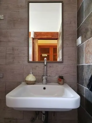 Exclusive Tek Büyük Yataklı Oda, 1 Çift Kişilik Yatak, Engellilere Uygun, Özel Banyo