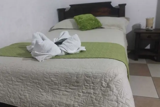 Classic Tek Büyük Yataklı Oda