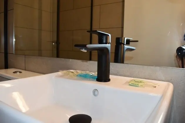 Standard Dört Kişilik Oda, Avlu Manzaralı