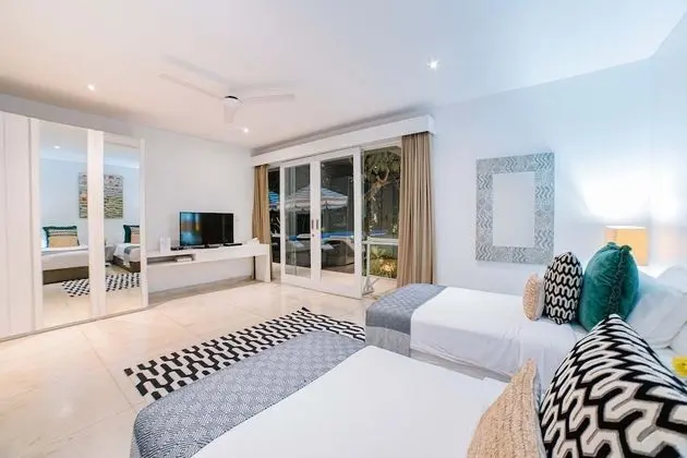 Deluxe Villa, 3 Yatak Odası, Banyolu/Duşlu, Havuz Manzaralı
