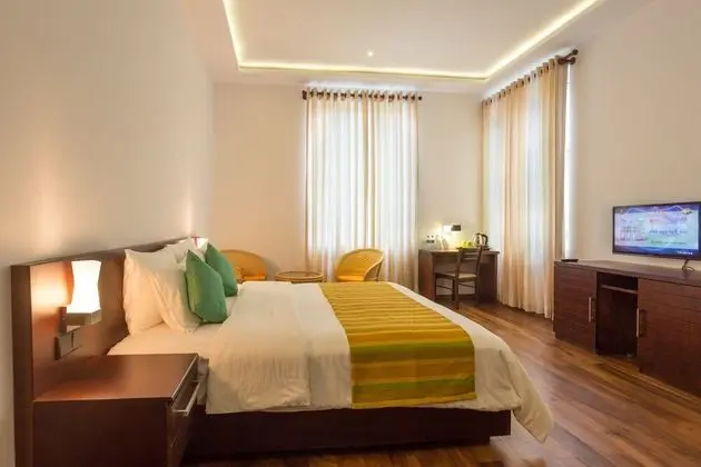 Deluxe Tek Büyük Yataklı Oda, 1 En Büyük (King) Boy Yatak, Tepe Manzaralı
