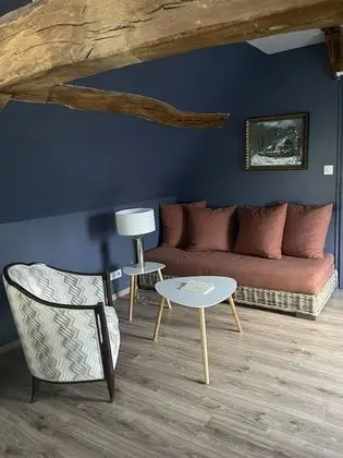 Superior Tek Büyük Yataklı Oda, Banyolu/Duşlu, Bahçe Manzaralı (Chambre Thelma)