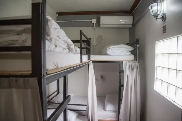 Ortak Ranzalı Oda, Karma Ranzalı Oda