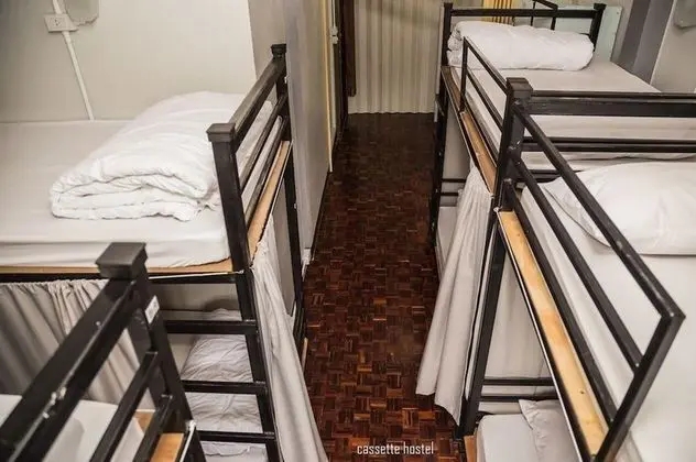 Ortak Ranzalı Oda, Karma Ranzalı Oda