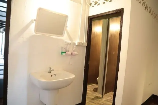 Ortak Ranzalı Oda, Karma Ranzalı Oda