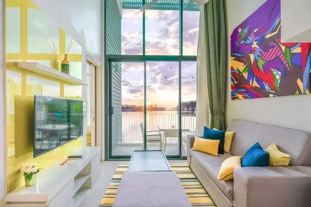 2 Bedroom Loft with Water (a double bed in first bedroom, a single bed in second bedroom)