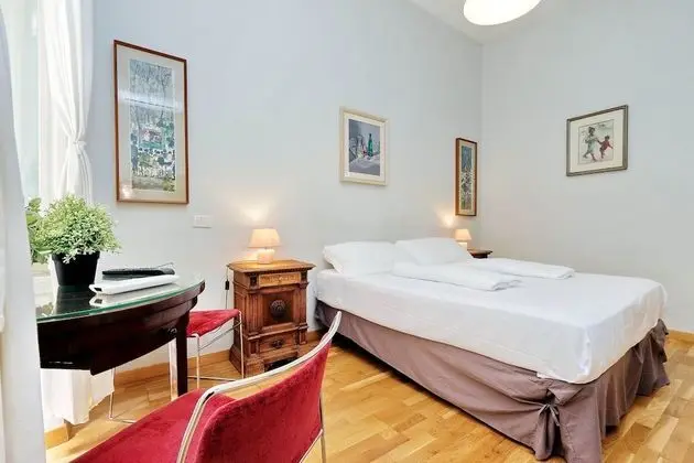 Tek Büyük Yataklı Oda