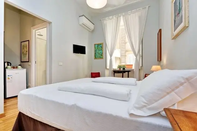 Tek Büyük Yataklı Oda