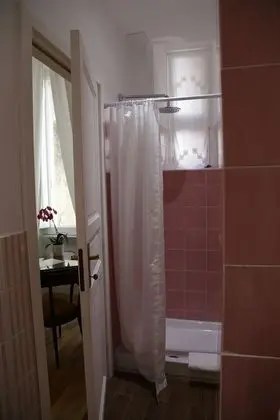 Üç Kişilik Oda, Mutfak