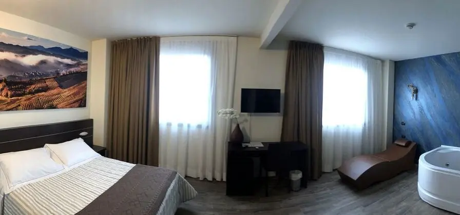 Süit, Sıcak Su Küveti