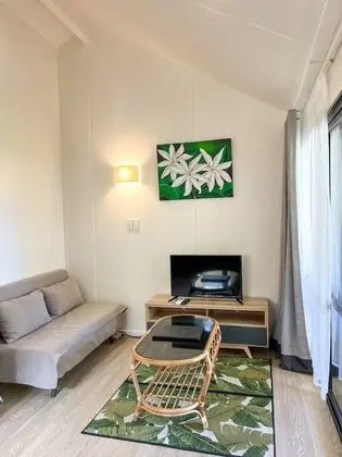 Stüdyo, Okyanus Manzaralı