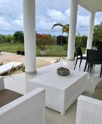 Castaway Garden View
