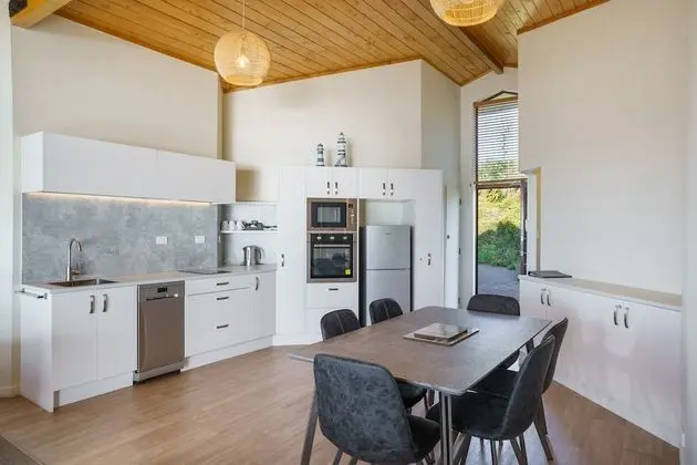 Deluxe Dağ Evi, 2 Yatak Odası, Küçük Mutfak, Okyanus Manzaralı (Chalet)