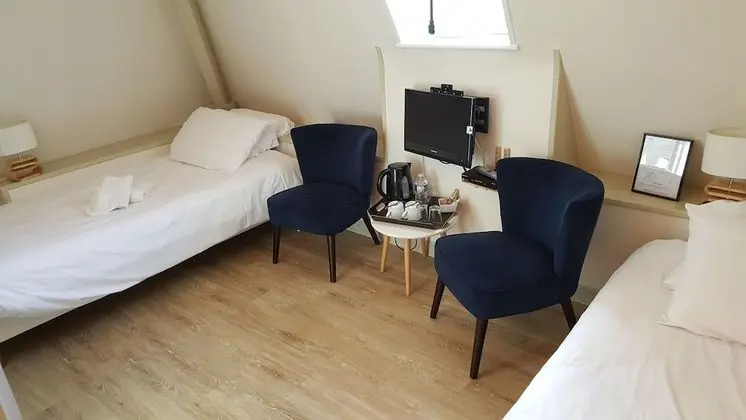 Classic Single Room (2 Twin Beds)