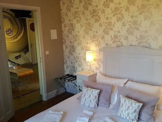 Double Room, Balcony (Queen Bed)