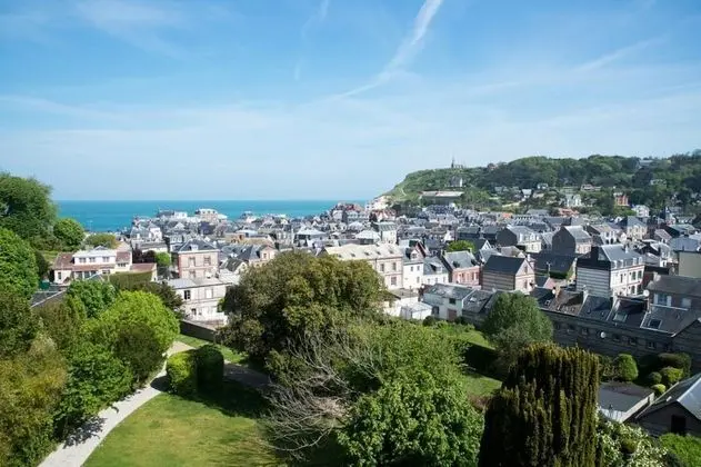 Comfort Tek Büyük Yataklı Oda (Les Bains de Mer)