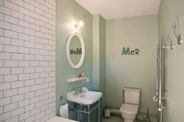 Comfort Tek Büyük Yataklı Oda (Les Bains de Mer)