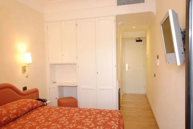 Tek Büyük Yataklı Oda, 1 Çift Kişilik Yatak, Göl Manzaralı