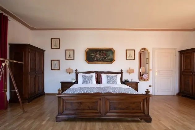 Tek Büyük Yataklı Oda (Elegance )