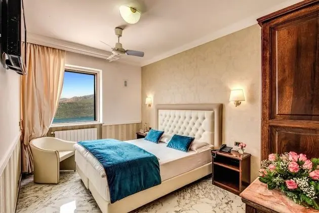 Comfort Tek Büyük Yataklı Oda, 1 Çift Kişilik Yatak, Göl Manzaralı