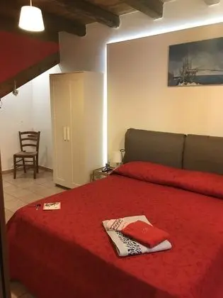 Üç Kişilik Oda