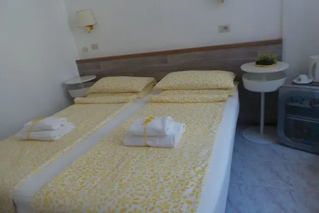 Tek Büyük veya İki Ayrı Yataklı Oda