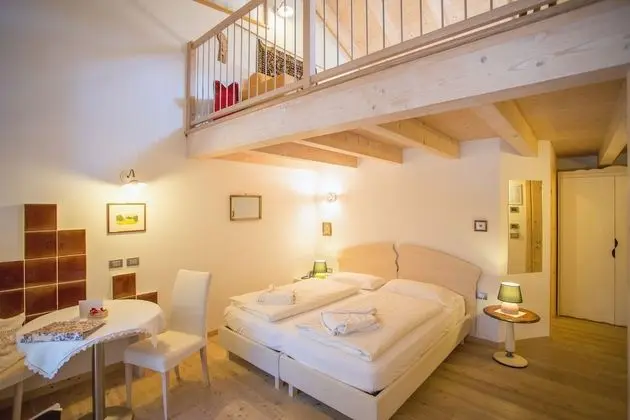 Junior Süit (with Mezzanine)