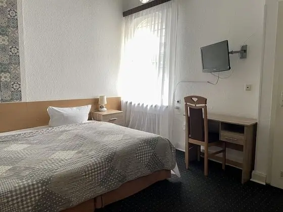 Tek Büyük Yataklı Oda