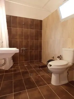 Tek Büyük veya İki Ayrı Yataklı Oda, Bahçe Manzaralı (Back view)