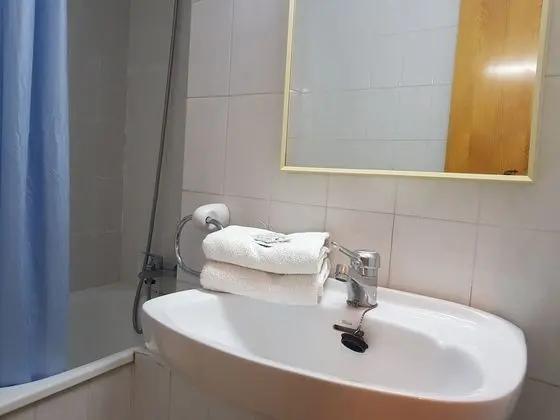 Basic İki Ayrı Yataklı Oda