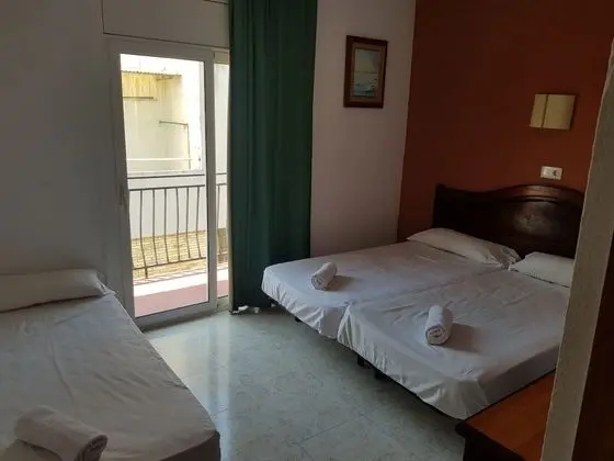 Basic Üç Kişilik Oda, Balkon