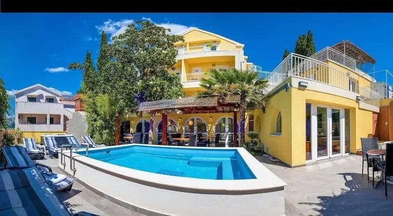 Tek Büyük Yataklı Oda (Superior Double Room with Balcony)