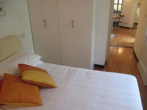 Apart Daire, 1 Büyük (Queen) Boy Yatak ve Çekyat