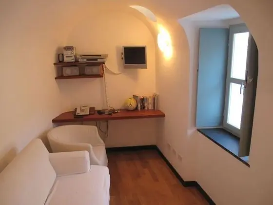 Apart Daire, 1 Büyük (Queen) Boy Yatak ve Çekyat