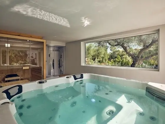 Luxury Villa, Bahçe Manzaralı (Heated Pool & Spa)