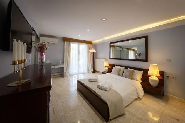 Luxury Villa, Deniz Manzaralı (Heated Pool & Spa)
