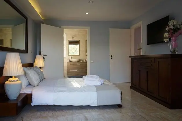 Luxury Villa, Deniz Manzaralı (Heated Pool & Spa)