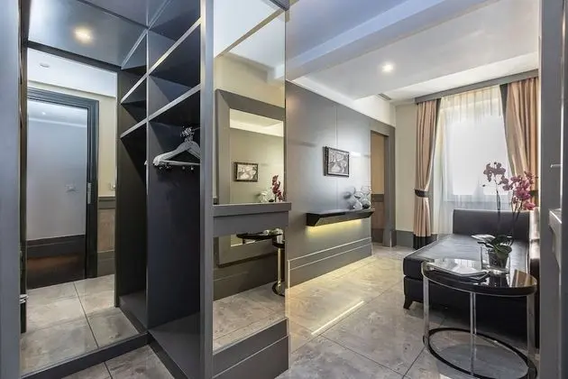 Junior Stüdyo Süit