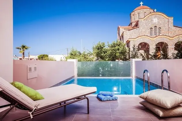 Superior Oda, Kişiye Özel Havuzlu (Individual Pool)