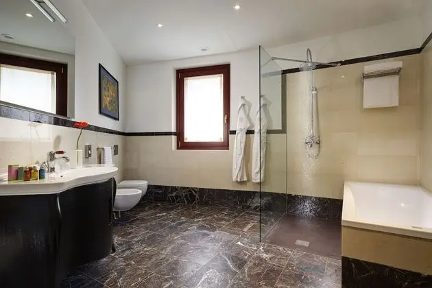 Deluxe Tek Büyük Yataklı Oda, Resort Manzaralı