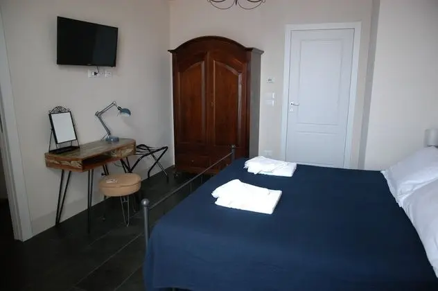 Deluxe Tek Büyük Yataklı Oda, Balkon, Kısmi Deniz Manzaralı (Nespolo)