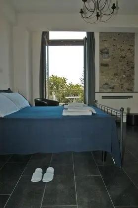 Deluxe Tek Büyük Yataklı Oda, Balkon, Kısmi Deniz Manzaralı (Nespolo)