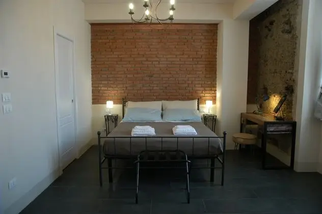 Üç Kişilik Oda (Arancia Amara)