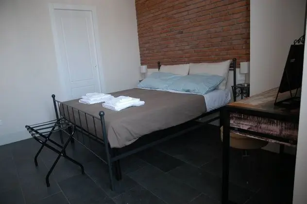 Üç Kişilik Oda (Arancia Amara)