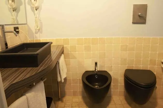 Classic Tek Büyük Yataklı Oda