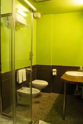 Classic Tek Büyük Yataklı Oda